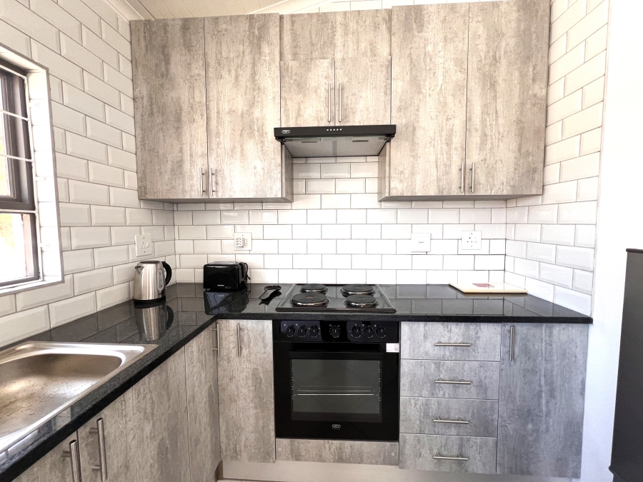 To Let 1 Bedroom Property for Rent in Flamingo Vlei Western Cape